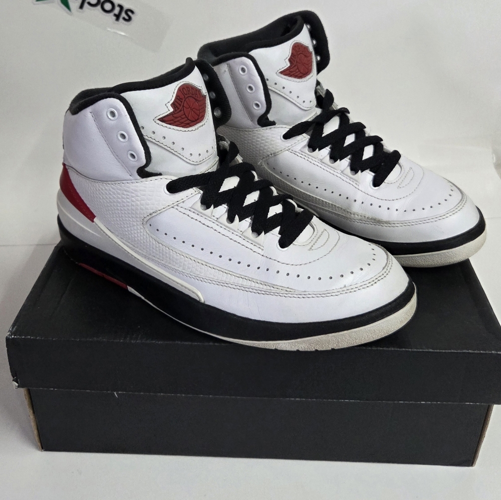 Size 6.5 Y Or 8 Womens - Jordan 2 Retro Mid Chicago